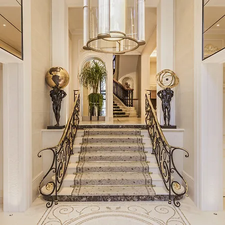 San Regis 5* Paris