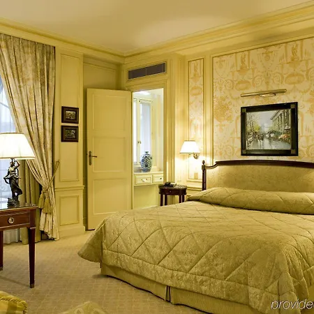 San Regis 5* Paris