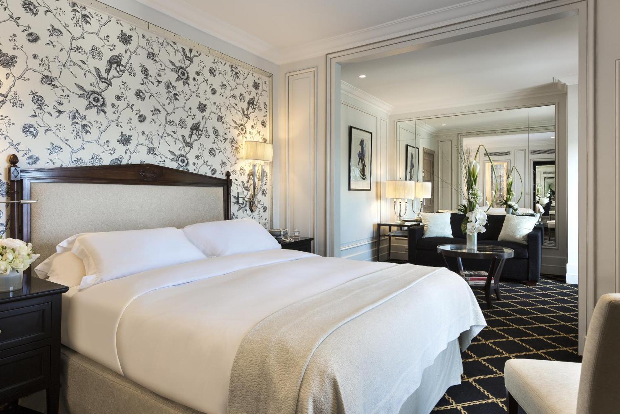 San Regis Hotel